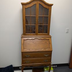 Secretary desk w/hutch top Solid Oak

