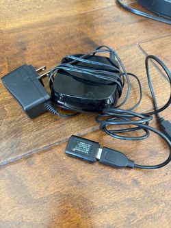 Roku 3 Streaming Media Player with Cables