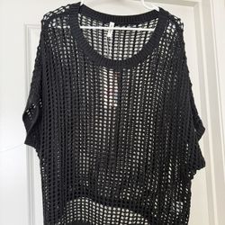 Brand New - Women’s short sleeve crochet sweaters 