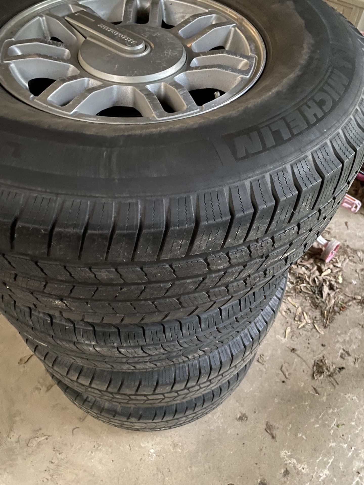 Hummer H3 Wheels