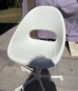 Desk chair