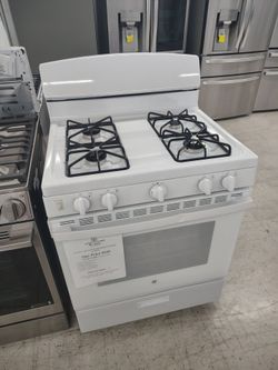 $549 GE Freestanding White Gas Range