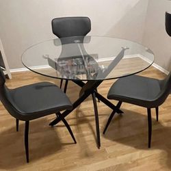 Table and Chair Set 
