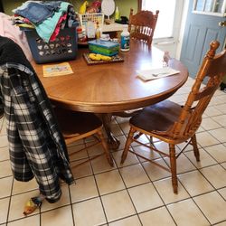 Blonde Oak Kitchen Table & Chairs Obo