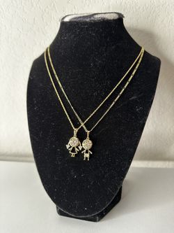 Boy And Girl Gold Necklace 
