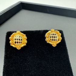 21 karat solid yellow gold Chess board studs earrings