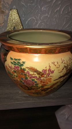 Chinese Satsuma-style porcelain fishbowl planter