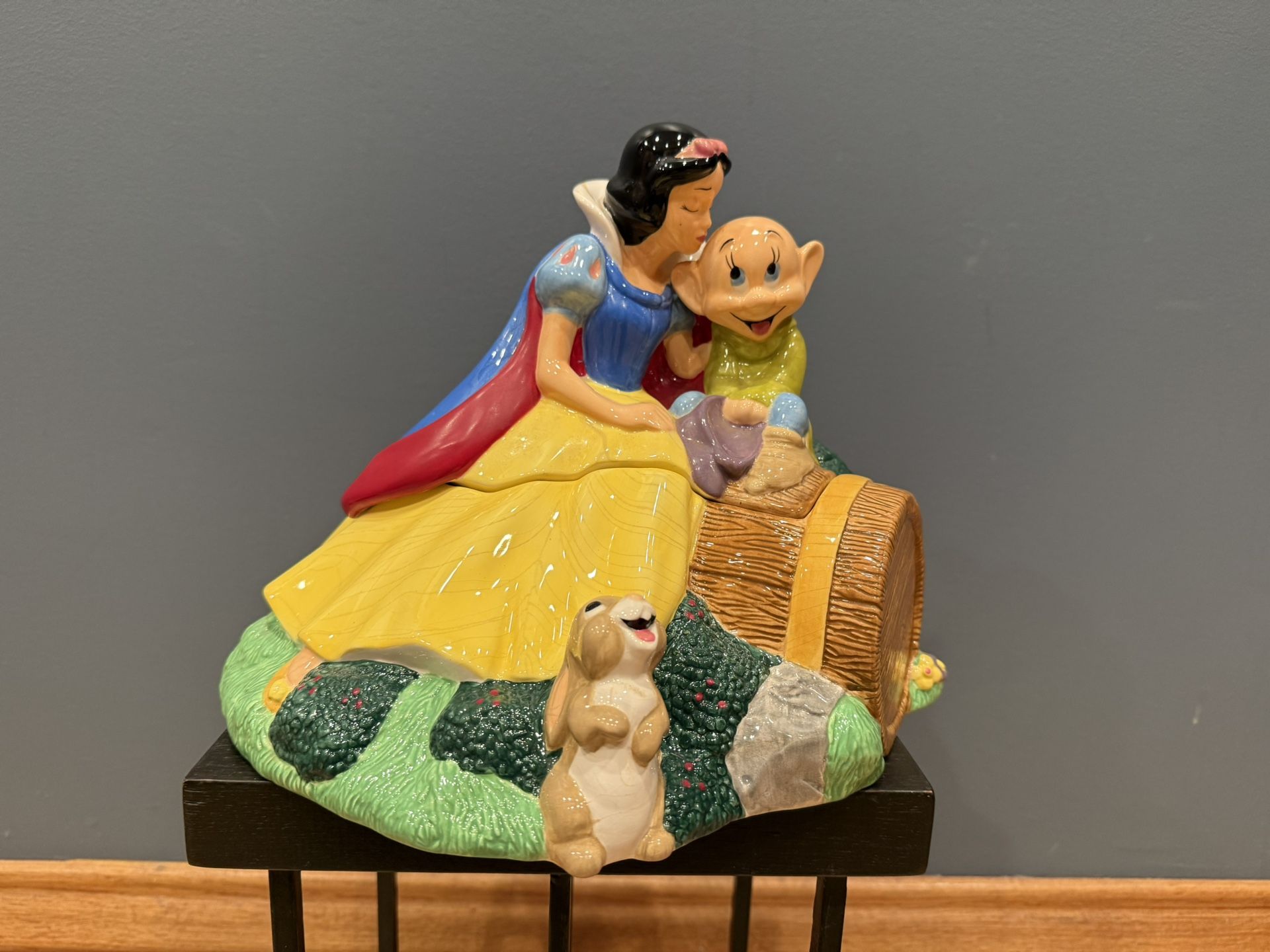 Snow White and Dopey Cookie Jar
