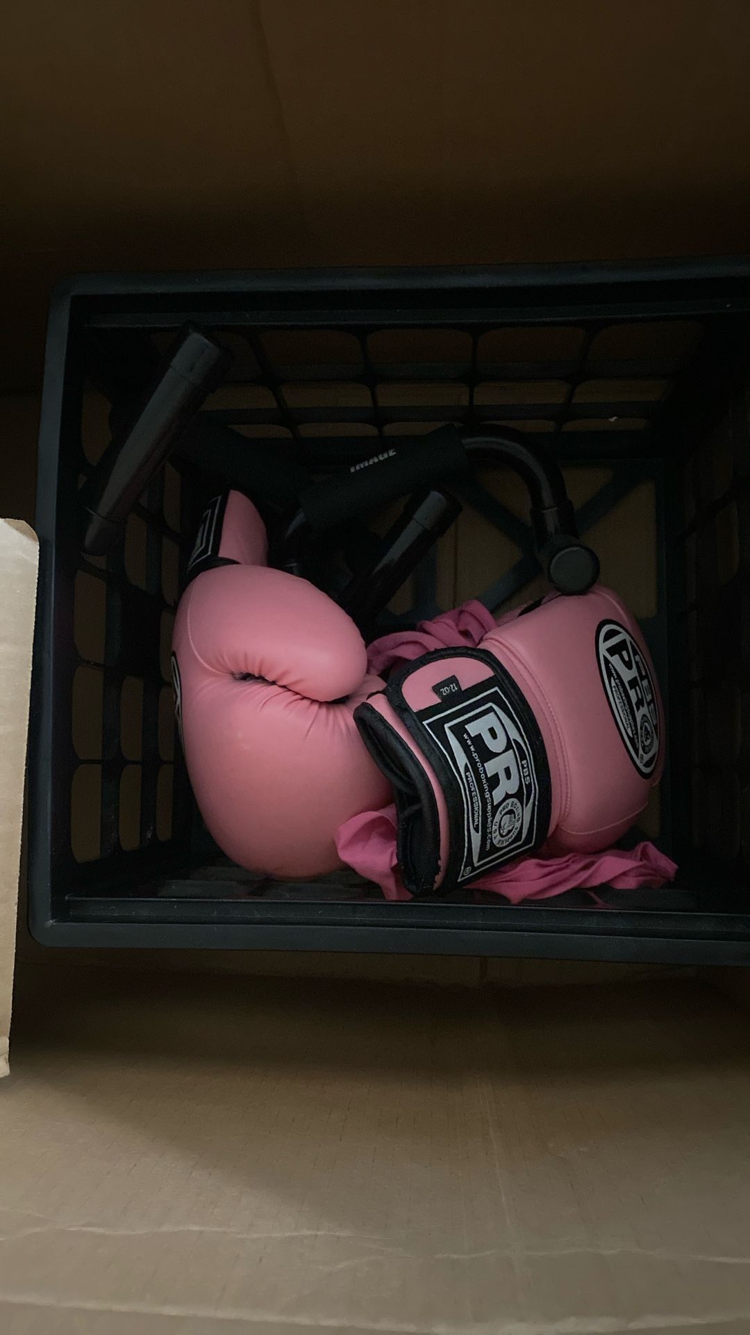 Women’s Boxing Gloves And Wraps