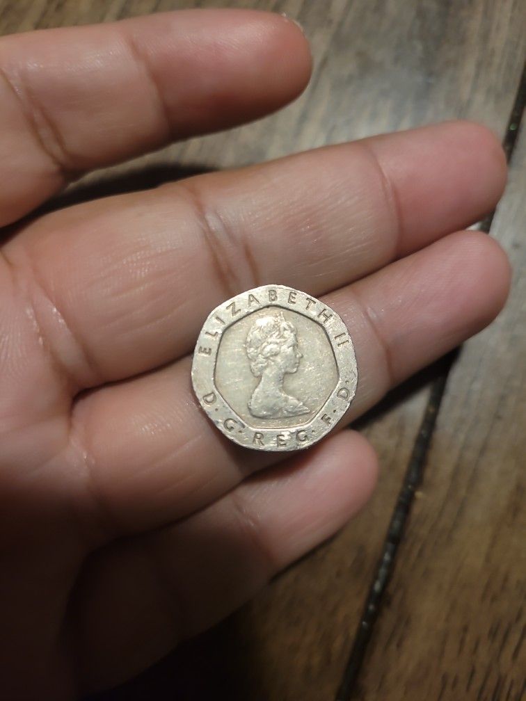 1982 Twenty Pence Coin UK Elizabeth II