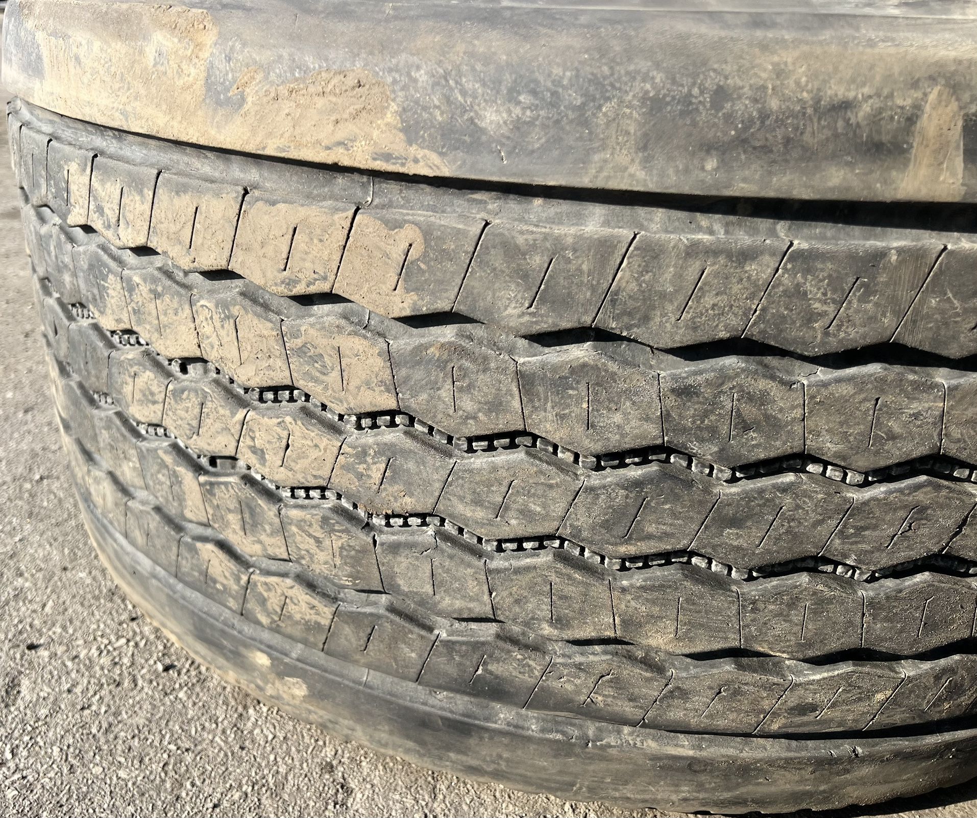 Super Single Tire