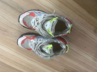 Multicolor v2 balenciaga runners