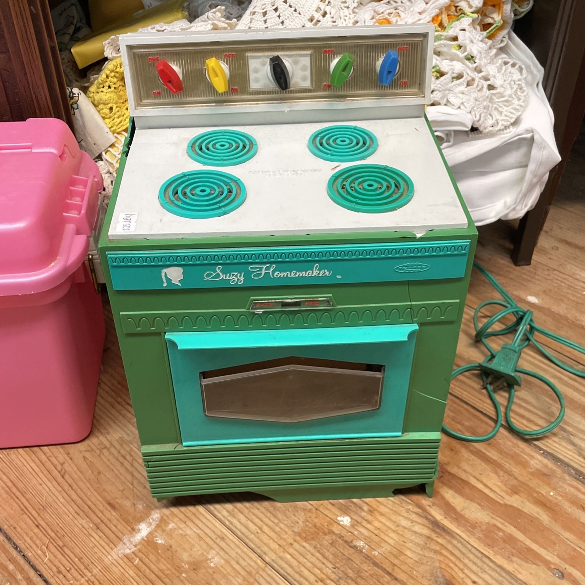 Sissy Home Maker 1960’s Still Works! 