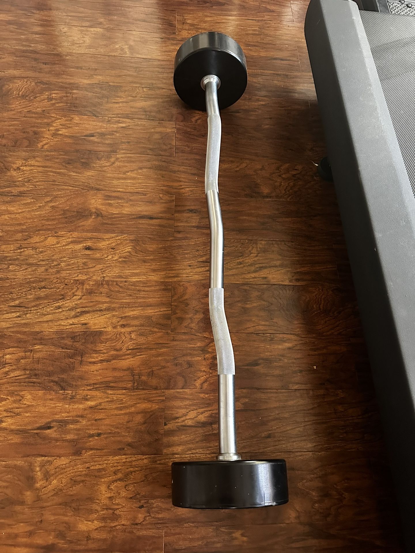 Titan 60lb Curved Curl Barbell Weightlifting 