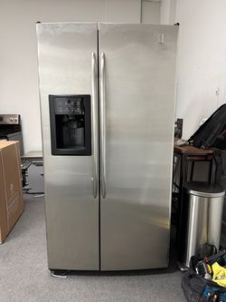 GE refrigerator 2 doors