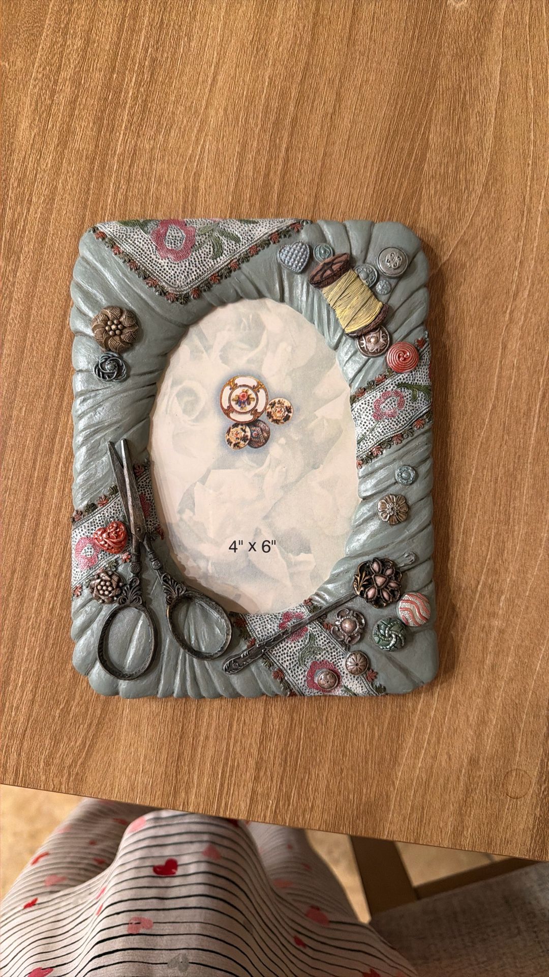 Sewing-Themed 4x6 Picture Frame – Vintage Style – Buttons, Scissors, Thread Spool
