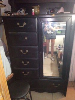 Bedroom dresser