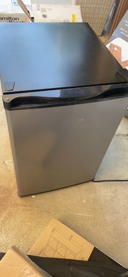 New compact refrigerator