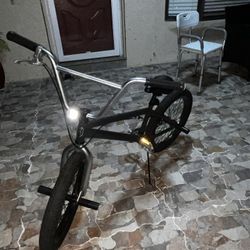 20IN Mongoose Bmx Bike