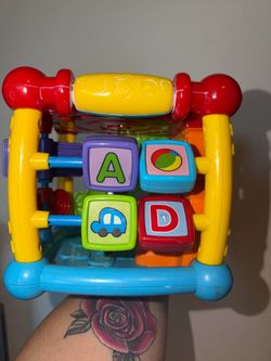 Baby activity cube
