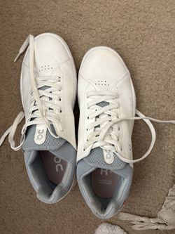 On Sneaker Women Roger Federer Size 9.5