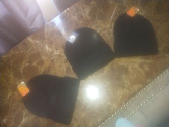 BEANIE BUNDLE AVAILABLE‼️