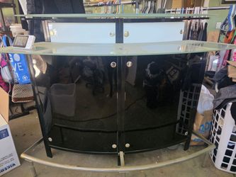Black bar