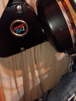 Deep sea.  Penn 704z