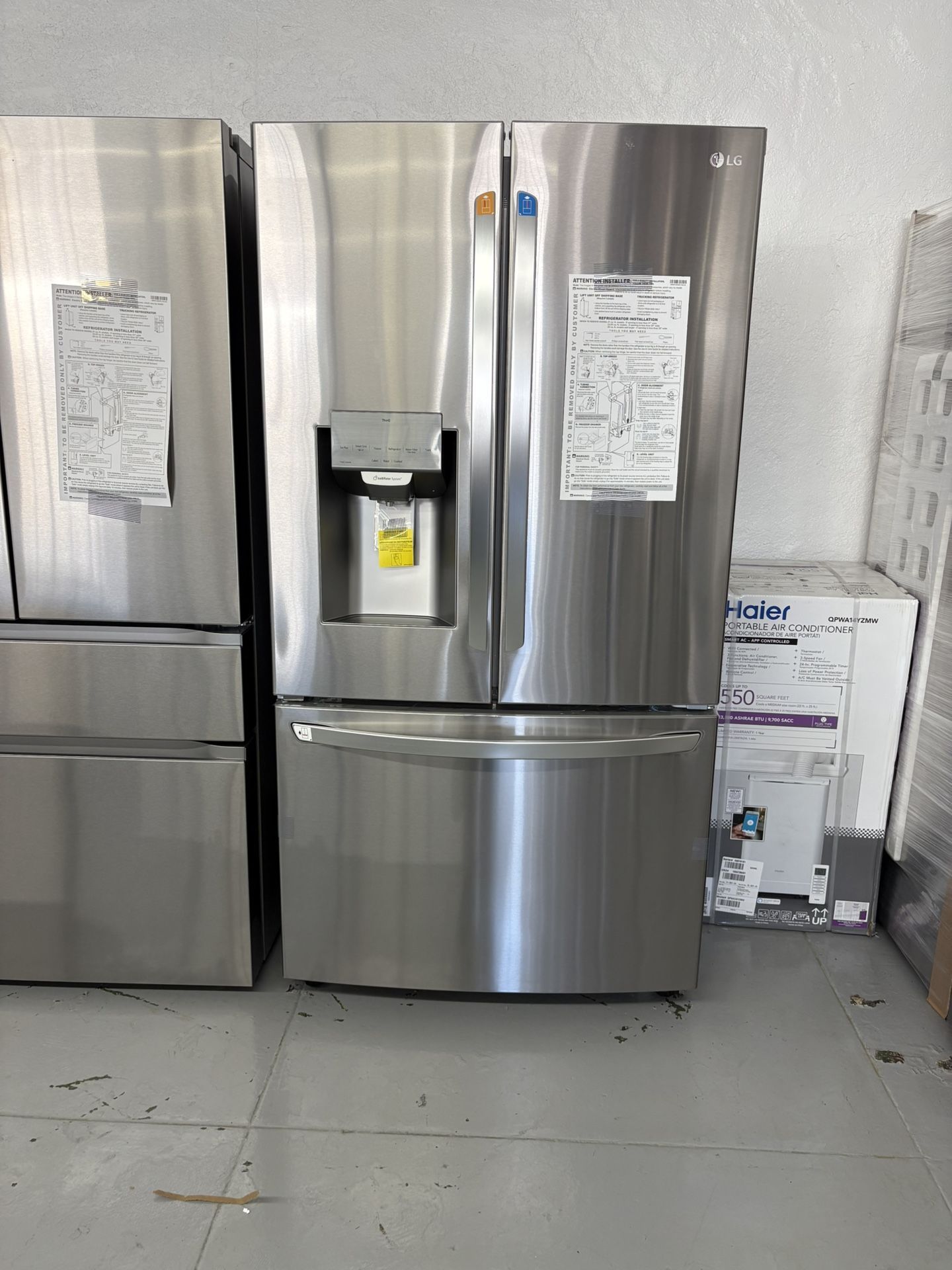 LG 36” 28 cu. ft. 3 Door French Door Refrigerator with Ice and Water with Single Ice in Stainless Standard Depth