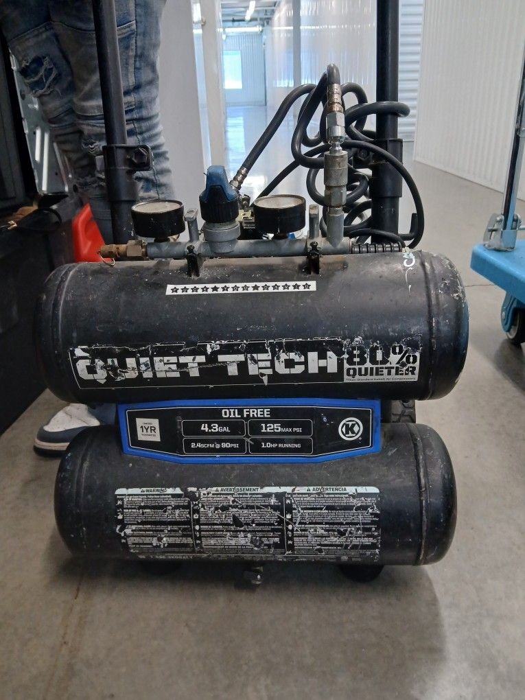 Kobalt 4.3 Gallon Quiet Tech Air Compressor