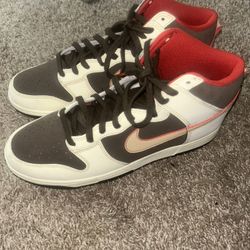 Jordan 1s (O) 