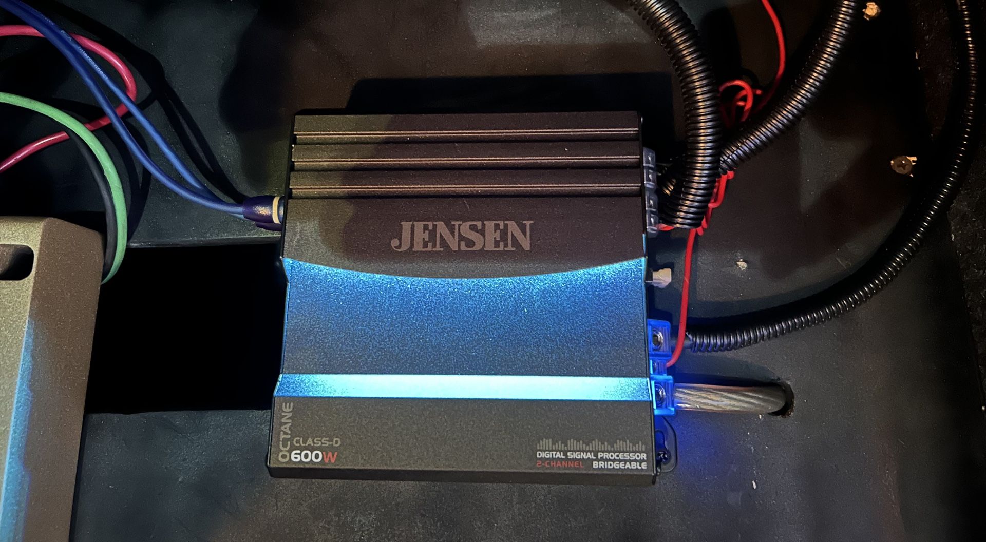 Jensen Amplifier 2ch Bridgeable Digital Crossover App Controlled