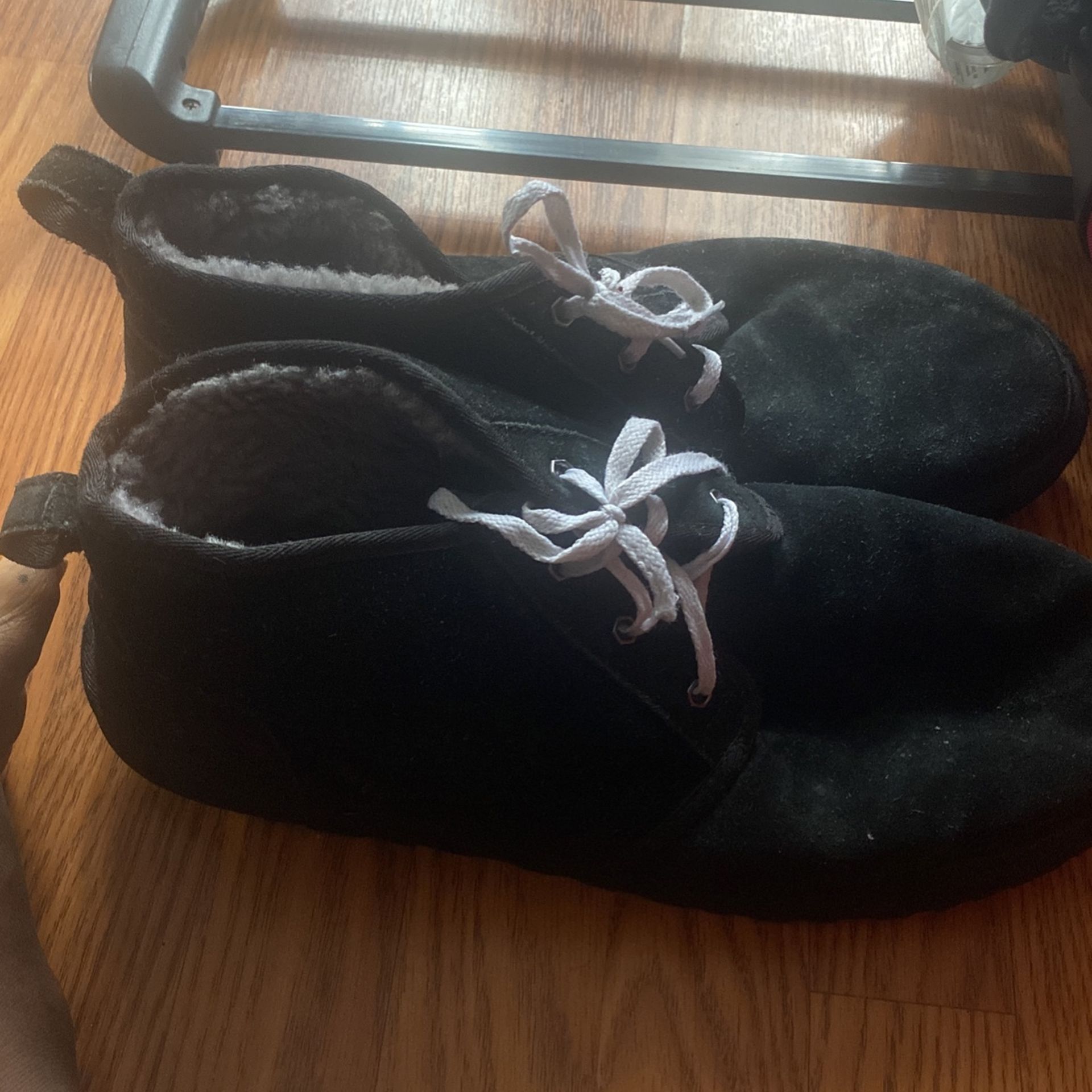 Men’s Ugg’s Size 13