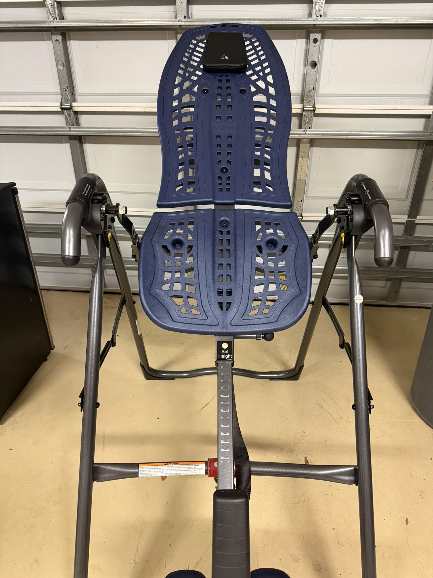 Teeter Inversion Table – Excellent Condition! 🪑 Price: $150 (Paid over $300 new