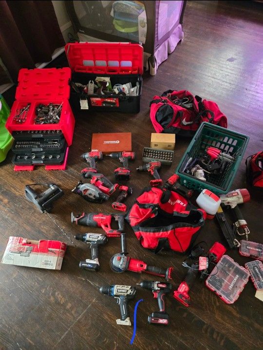 Tons Of Tools Mostly Newer Make offers