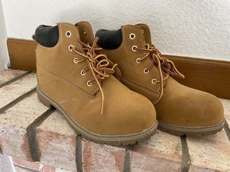 Boys Boots Size 6