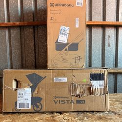 Uppababy Vista V3 with Bassett