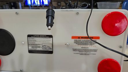 magnetic roof-top vehicle sign