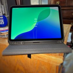📱 iPad 10th Gen – Flawless Condition W/ Stand up case -  Like New 💎