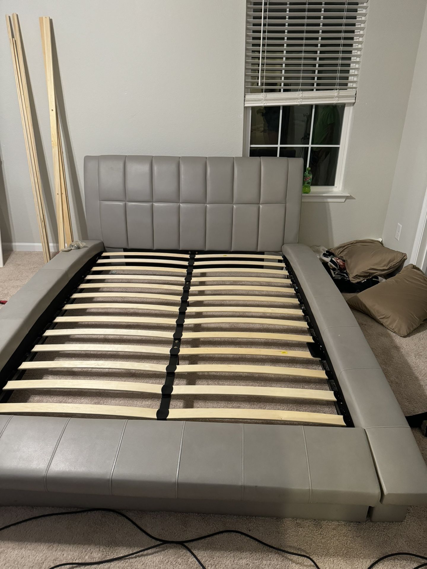 Queen Platform Bed 