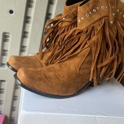 Botas Cafes