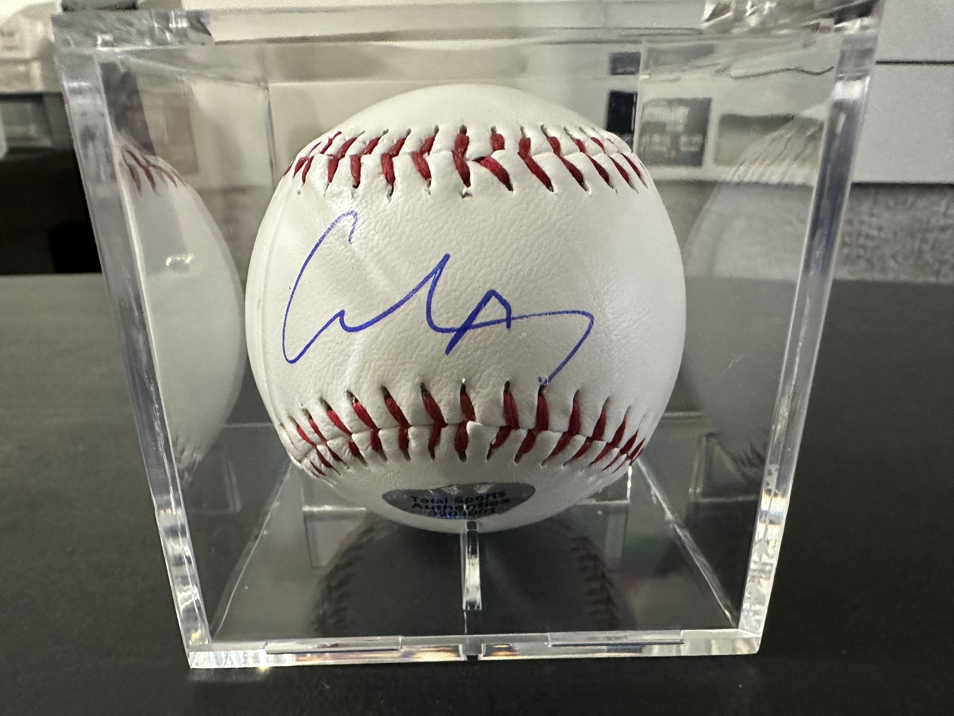 Shohei Ohtani signed Los Angeles Dodgers autographed Rawlings baseball w/COA 862