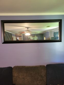 Wall mirror