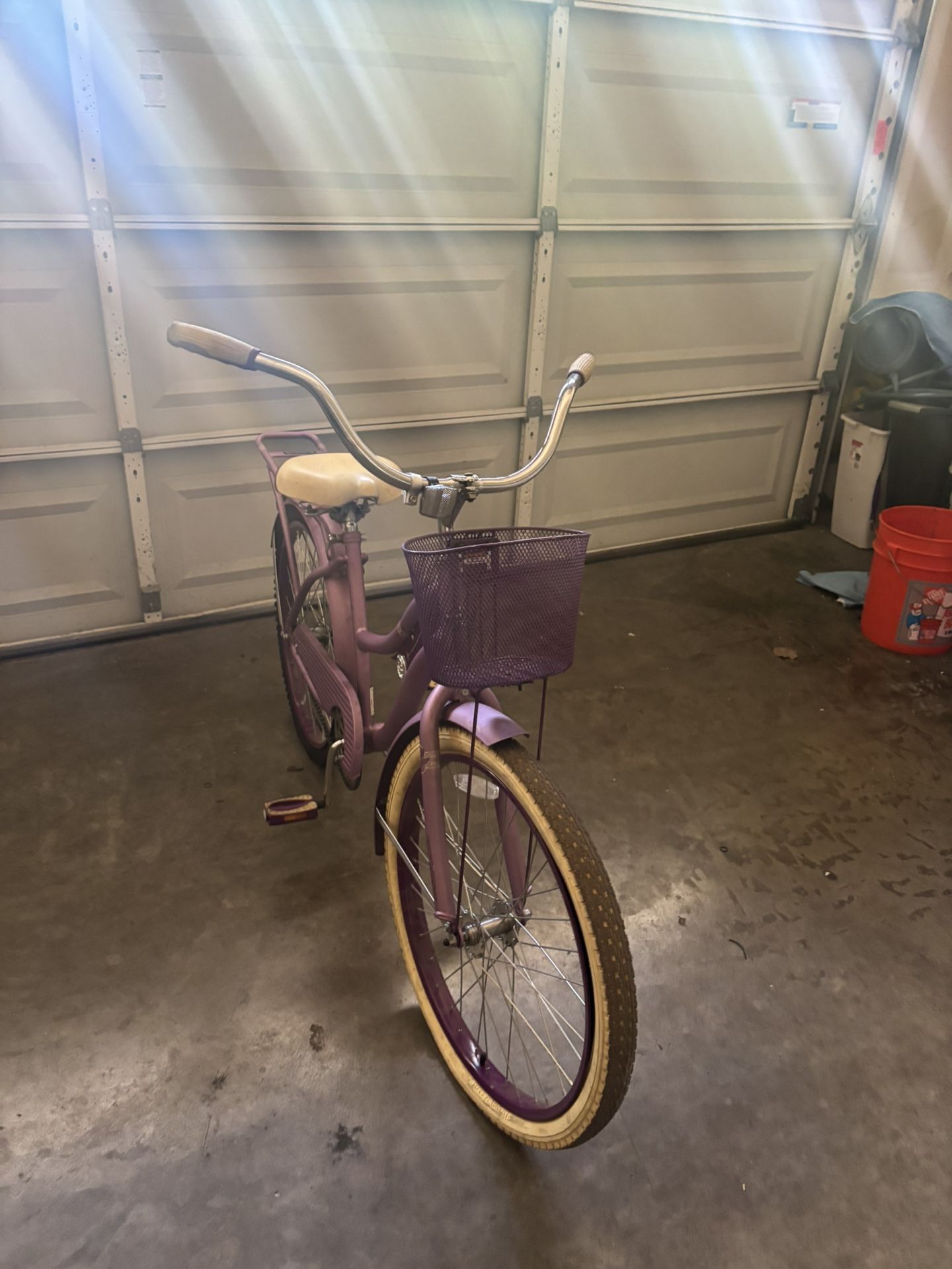 Beach Cruiser Black Tire