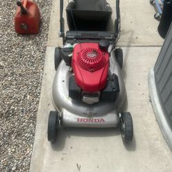 Honda Gas Lawn Mower
