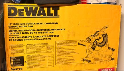 DEWALT 15 Amp Corded 12 in. Compound Double Bevel Miter Saw