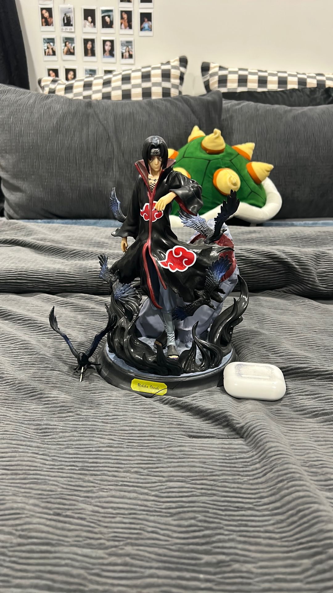 Itachi Statue 