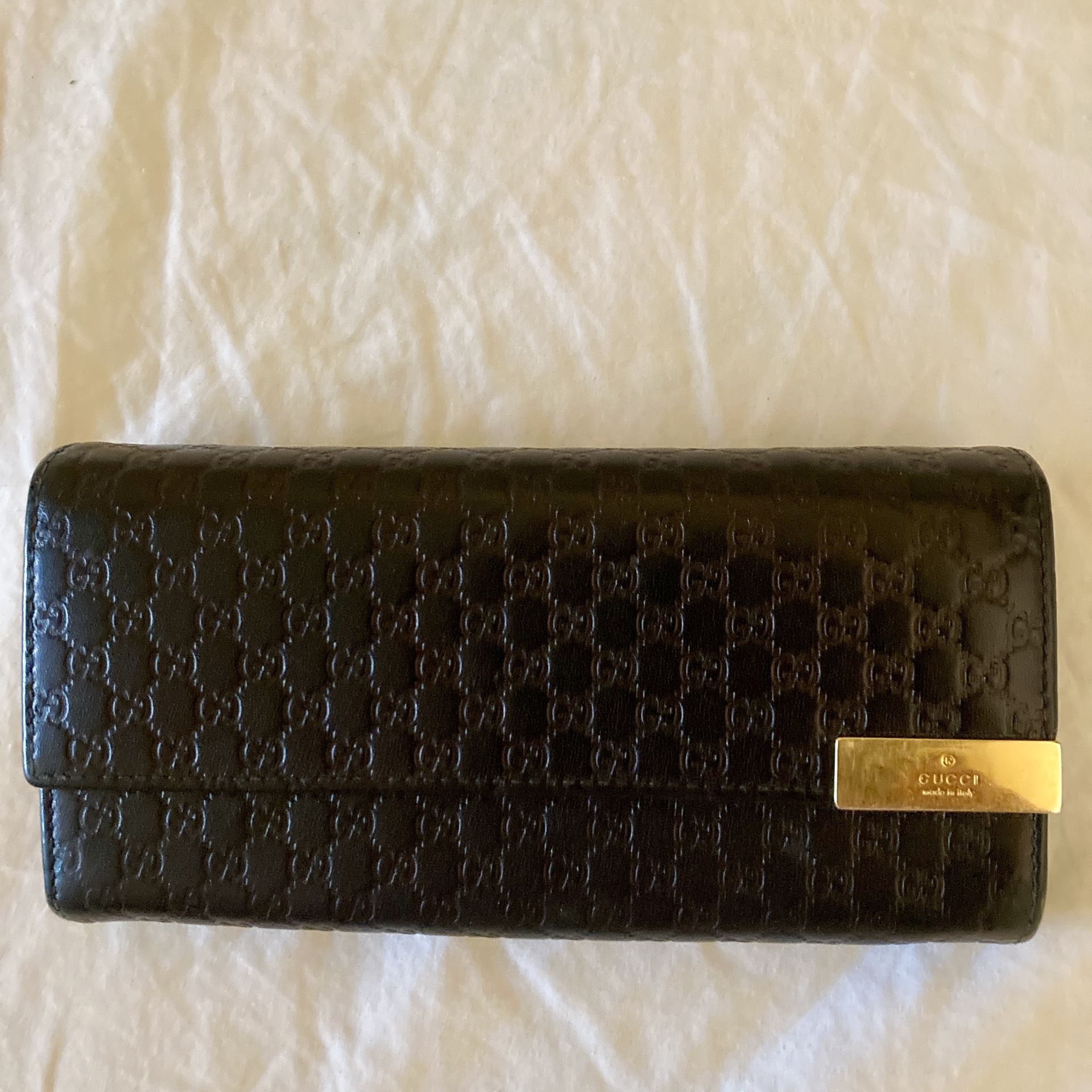 Authentic Gucci Microguccissima Leather Chain Wallet