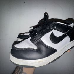 Nike Dunk Low black and white trainers(KIDS