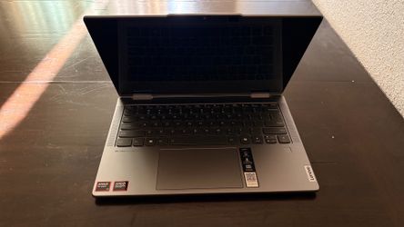 Lenovo Yoga 7 2-in-1 (14AHP9) – Excellent Condition